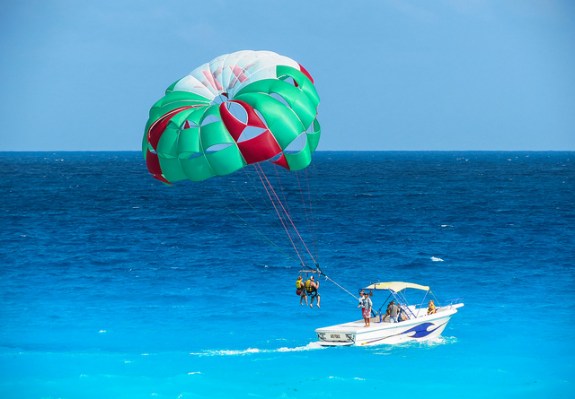 parasailing_1